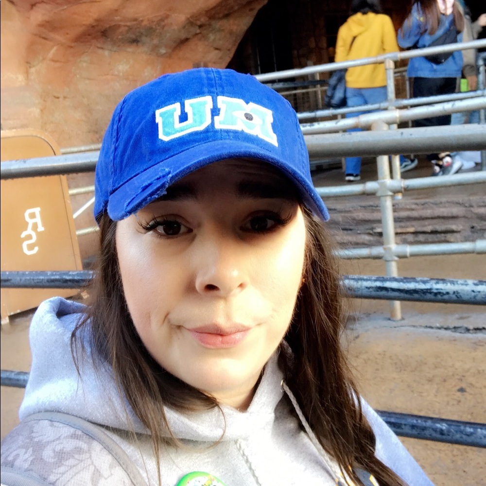 Meet your Posher, Angelina